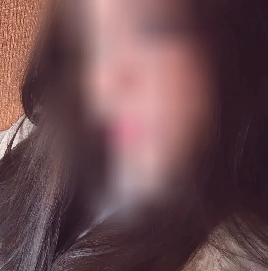 Farah, 20