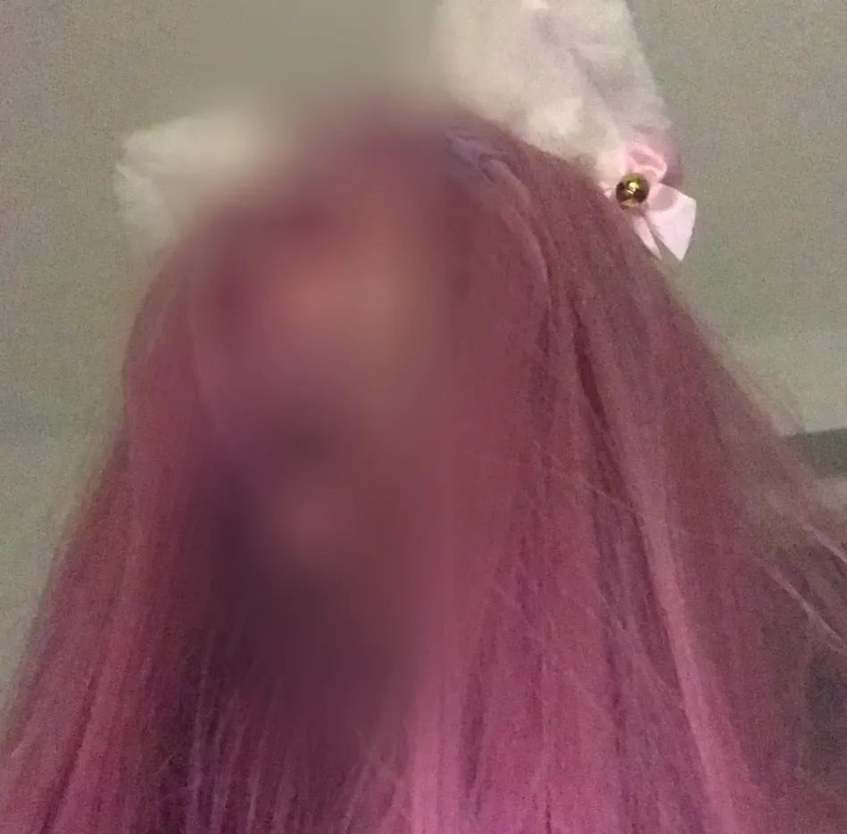 Sinead, 22